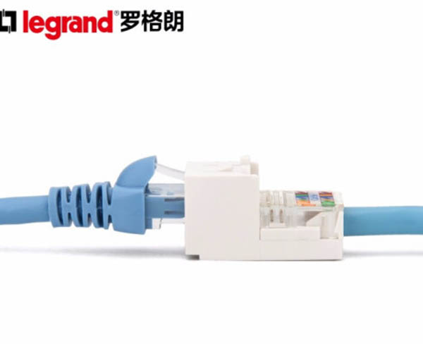 超五类非屏蔽打线式模块632700-2